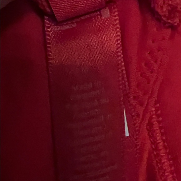 SKIMS NWT Fits Everybody Triangle Bralette Cherry Red Size Medium - Picture 4 of 5